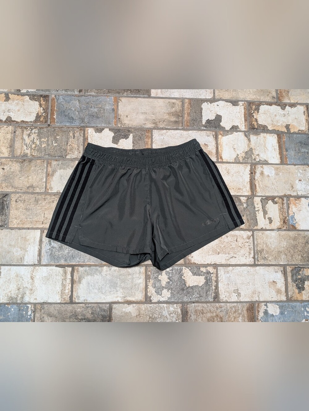 Adidas Dark Charcoal Gray Climalite 3-Stripes Athletic Running Shorts Small